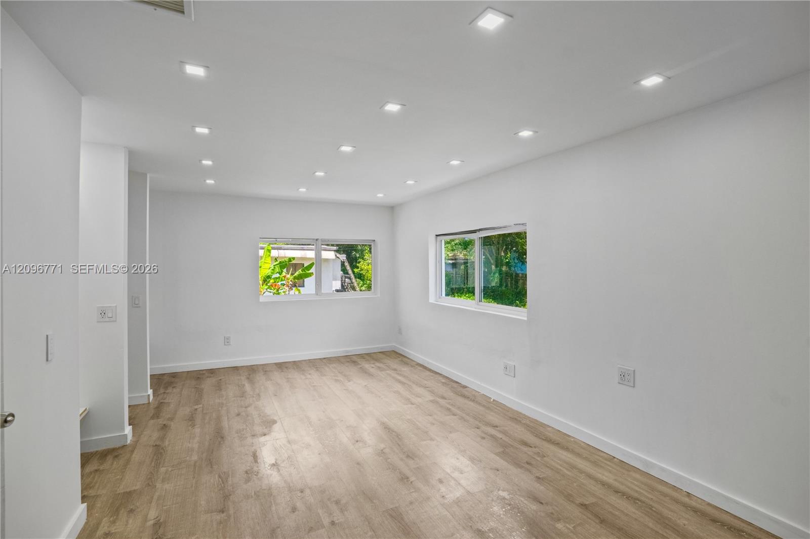 1081 NE 166th Street