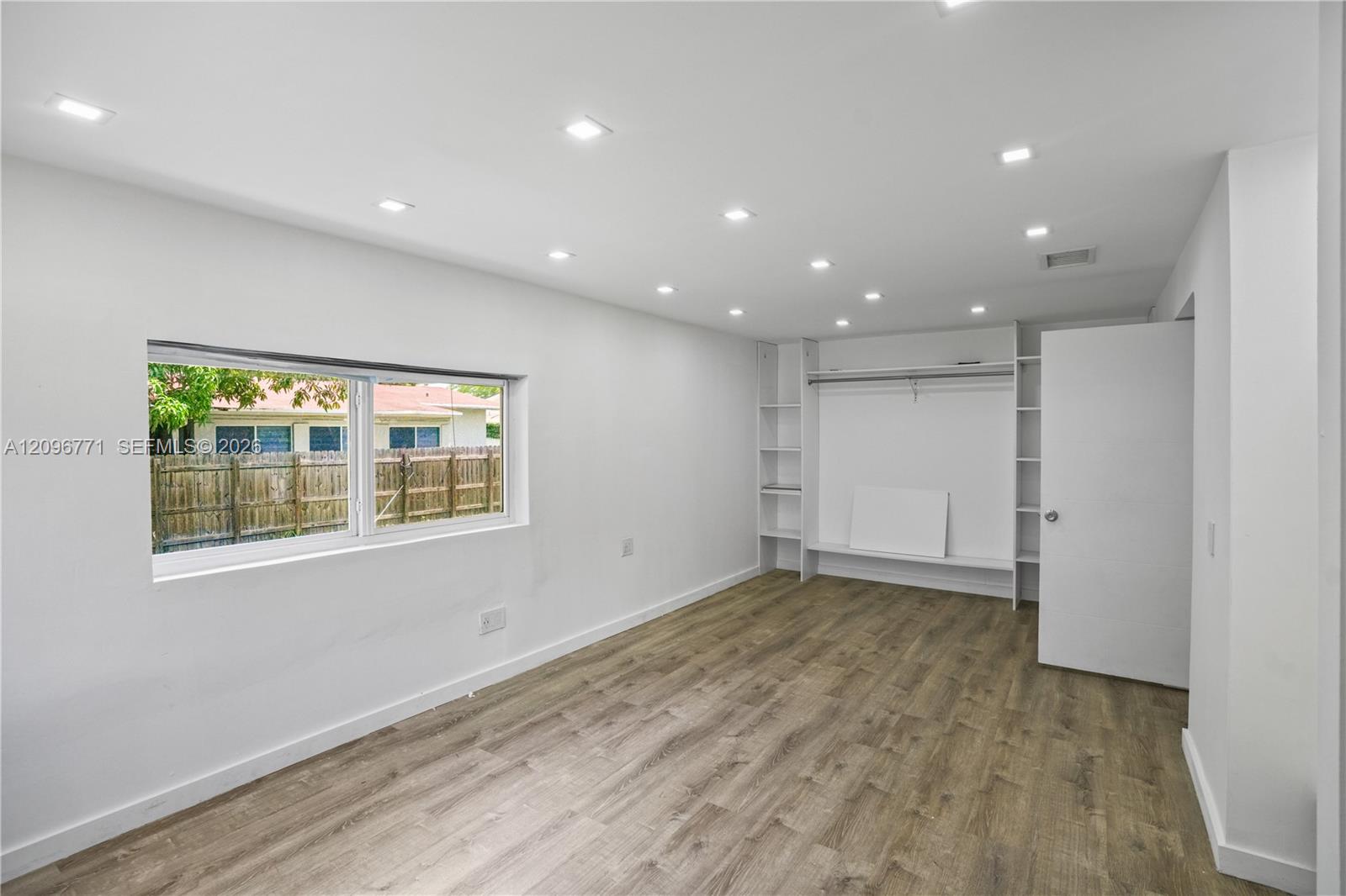 1081 NE 166th Street