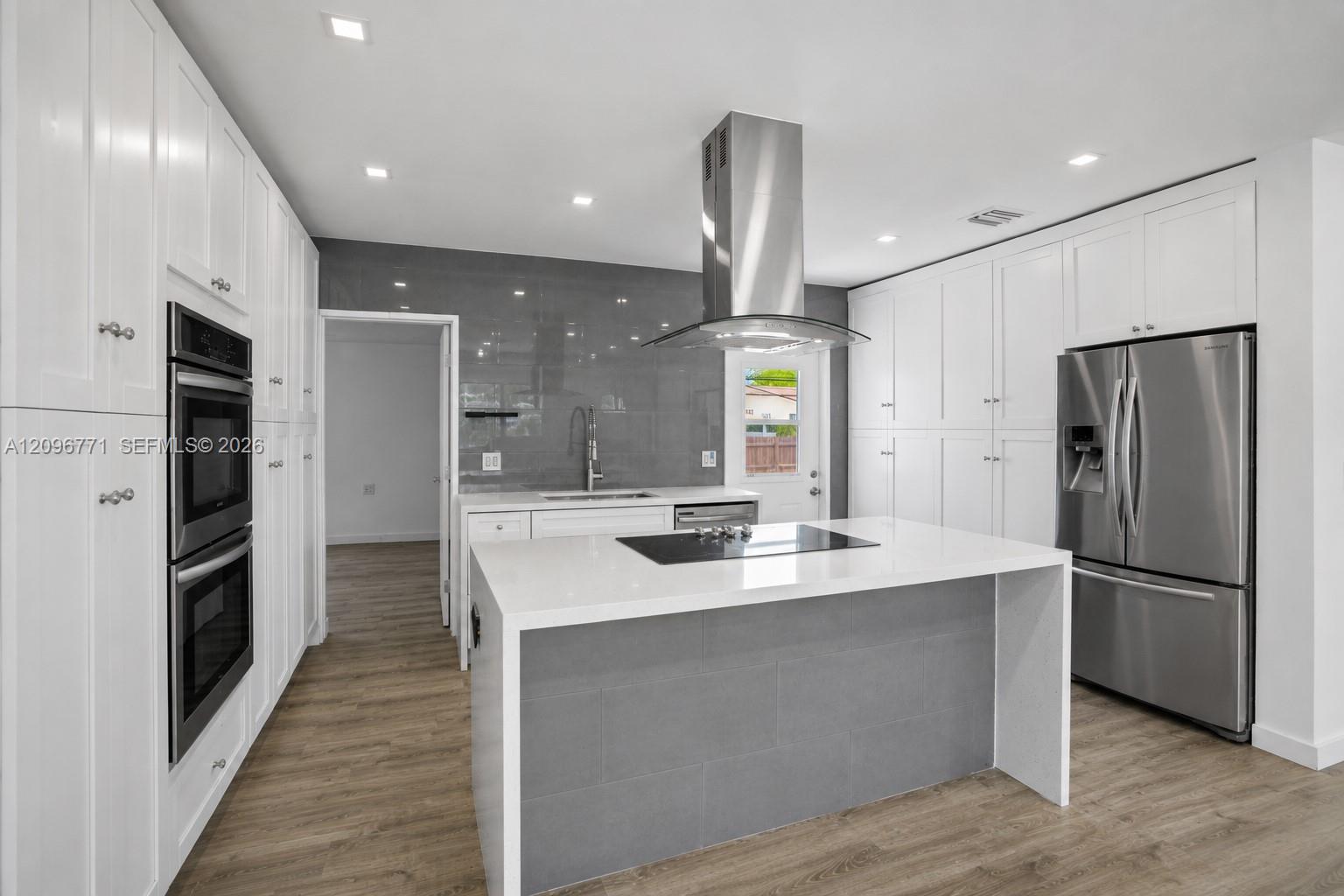 1081 NE 166th Street