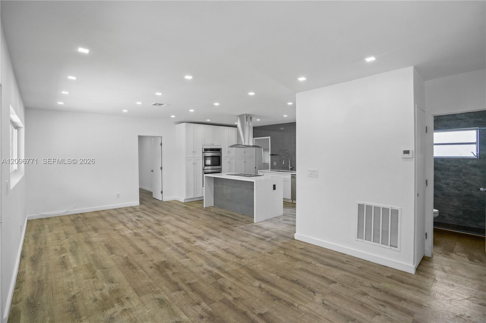 1081 NE 166th Street