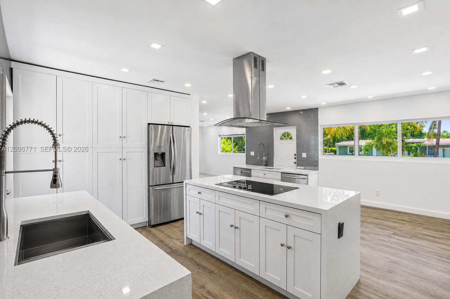 1081 NE 166th Street
