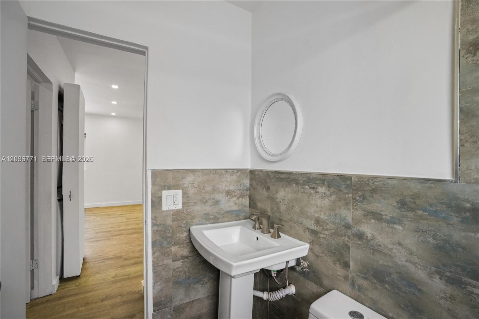 1081 NE 166th Street