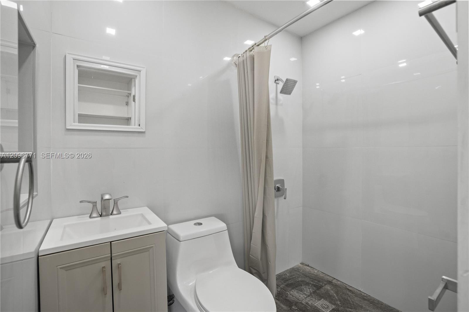 1081 NE 166th Street