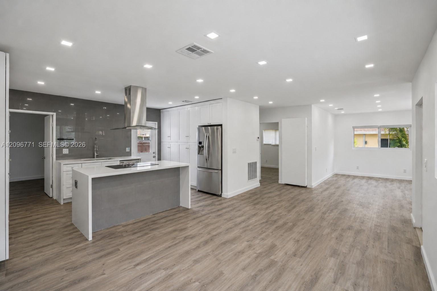 1081 NE 166th Street