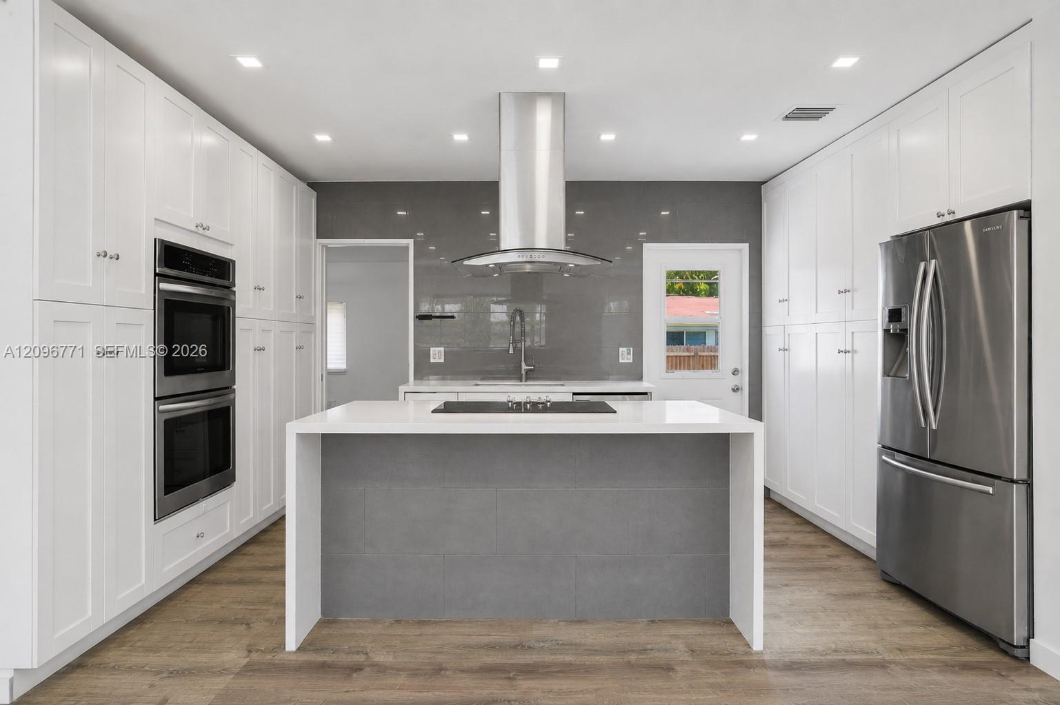 1081 NE 166th Street