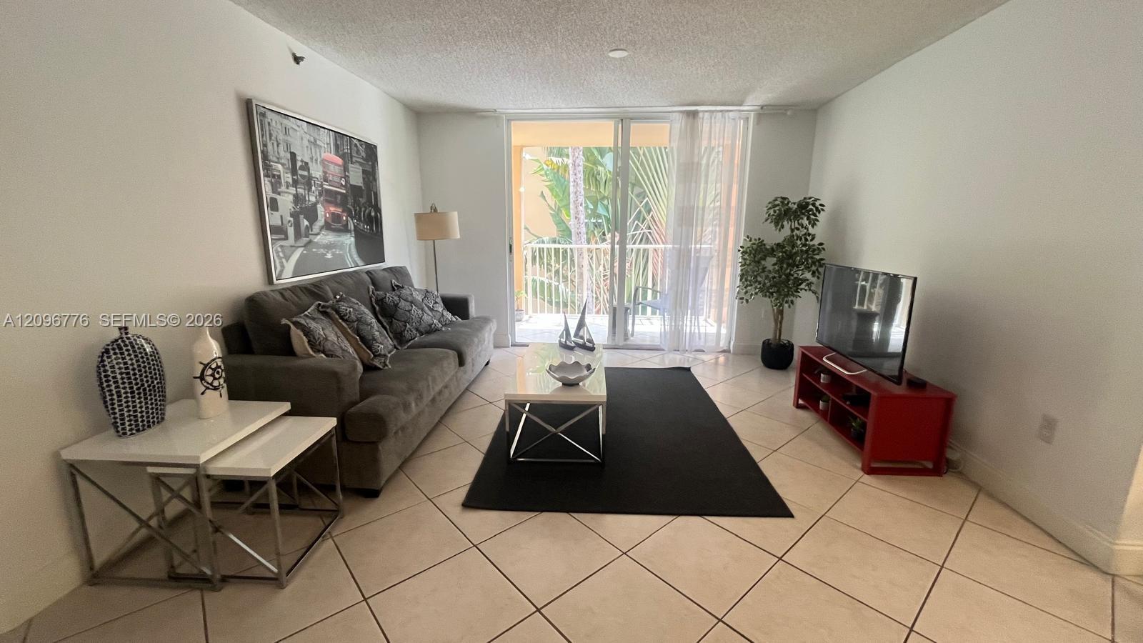 19801 E Country Club Drive