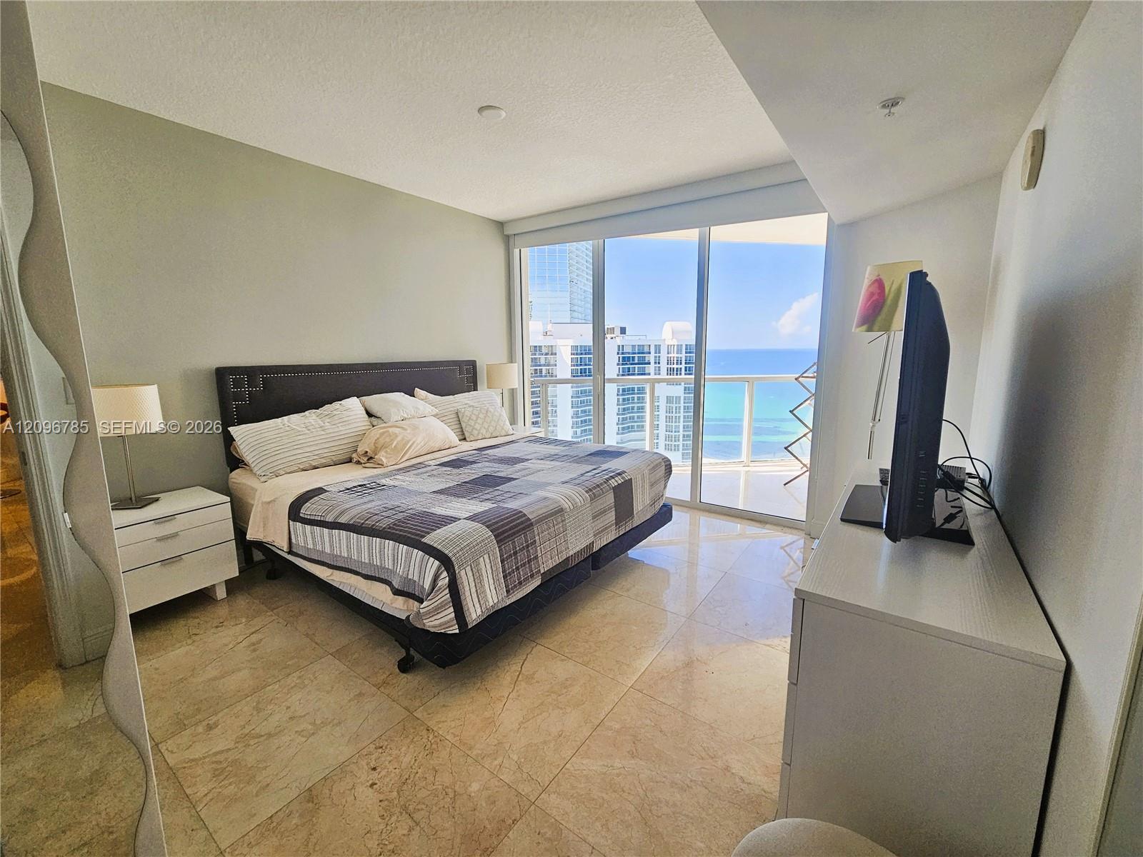16699 Collins Avenue