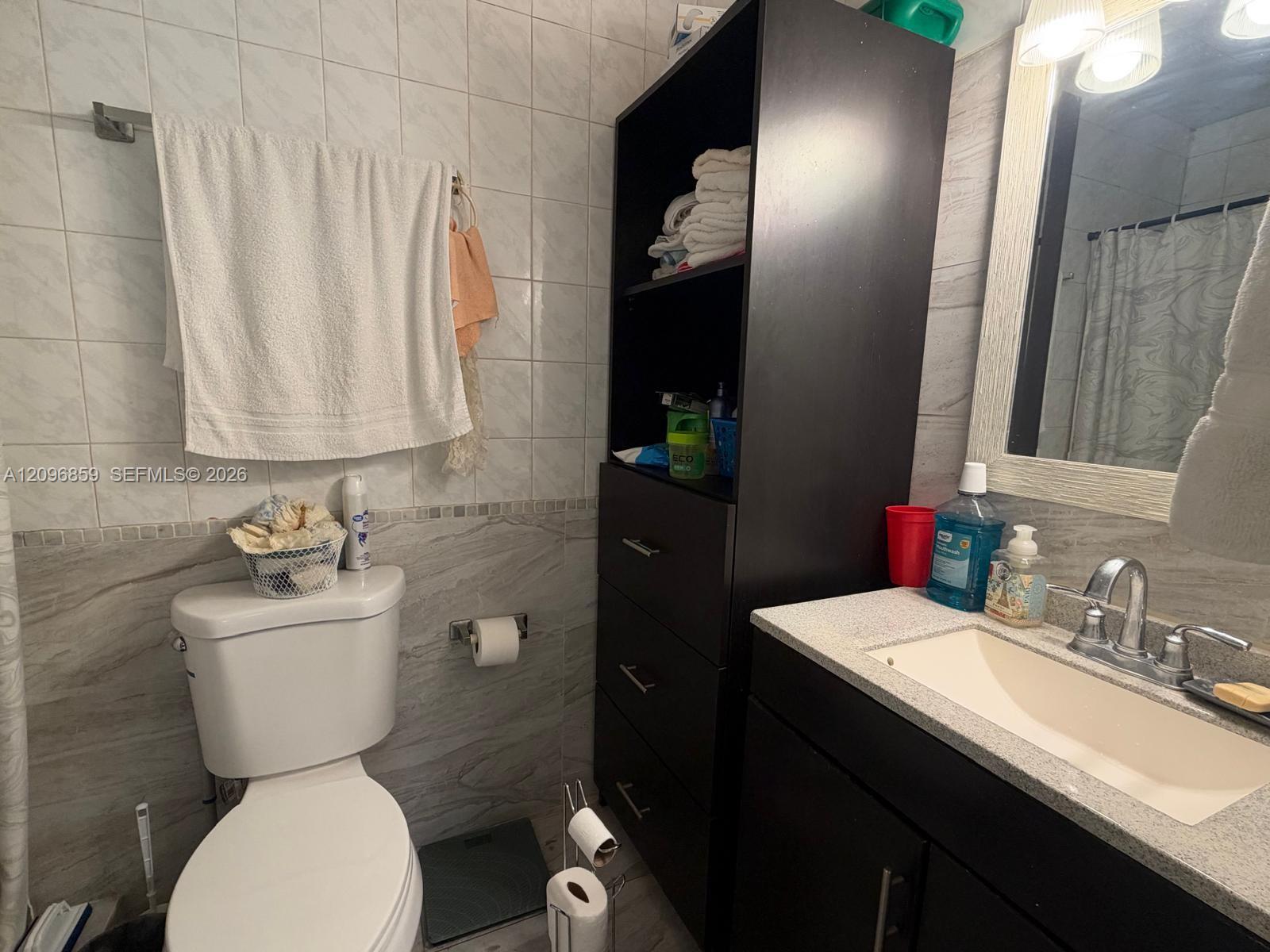 4419 NW 185th Street