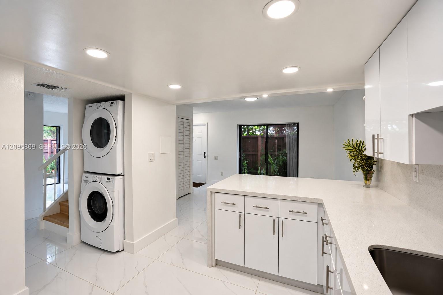 7103 SW 115th Place
