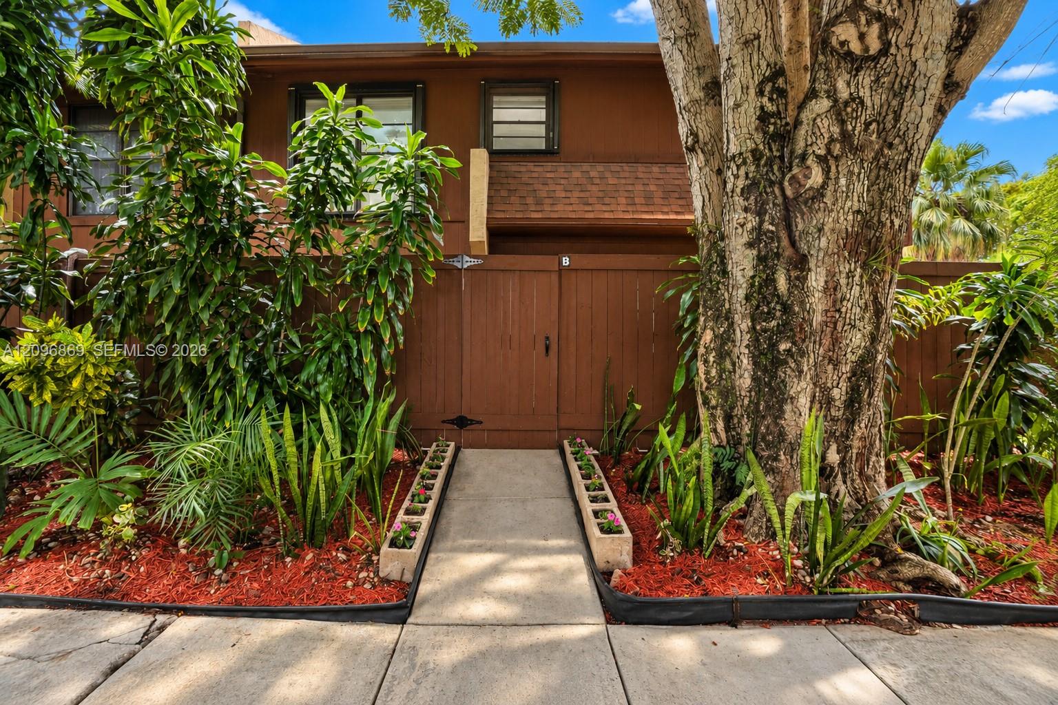 7103 SW 115th Place