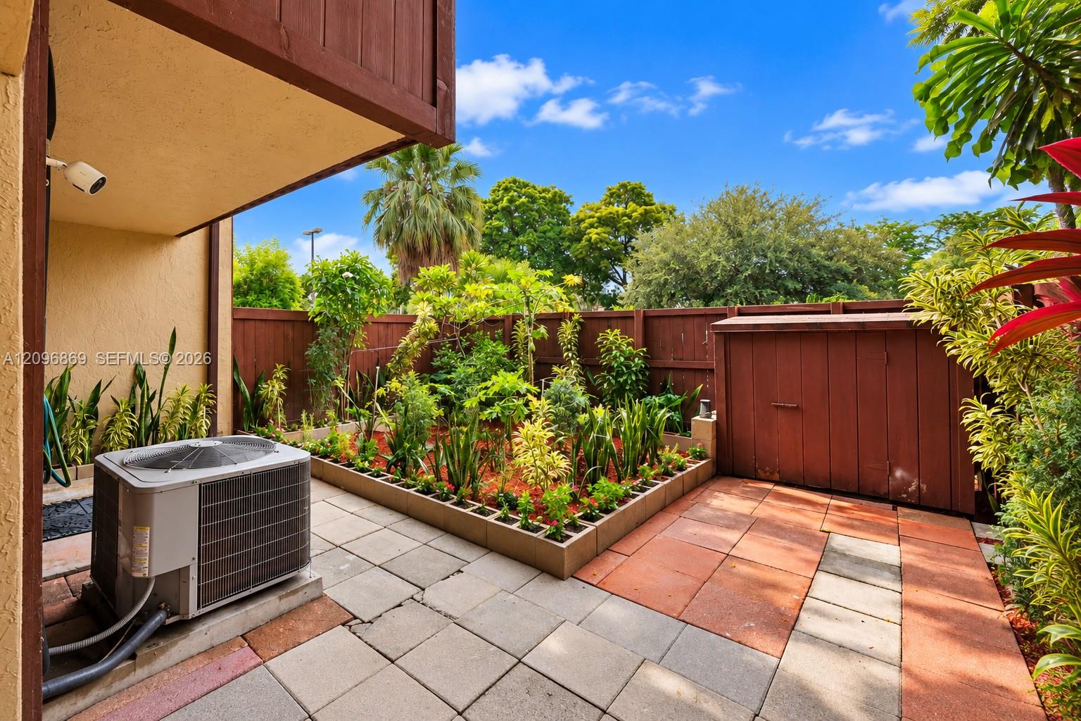7103 SW 115th Place