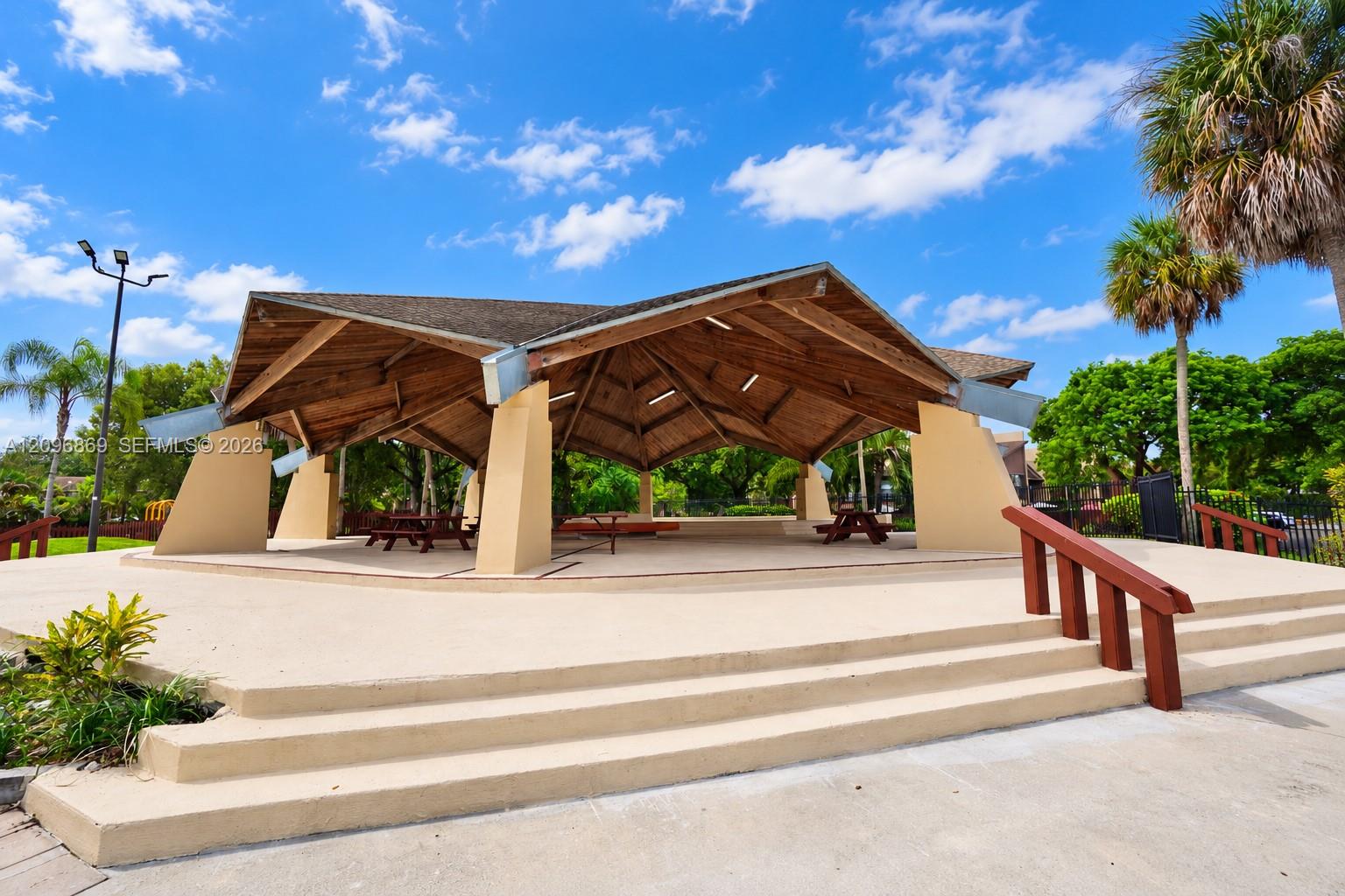 7103 SW 115th Place