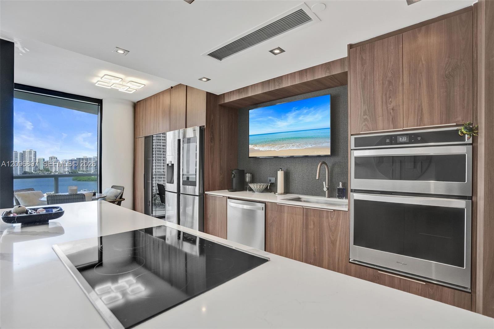 4000 Island Boulevard
