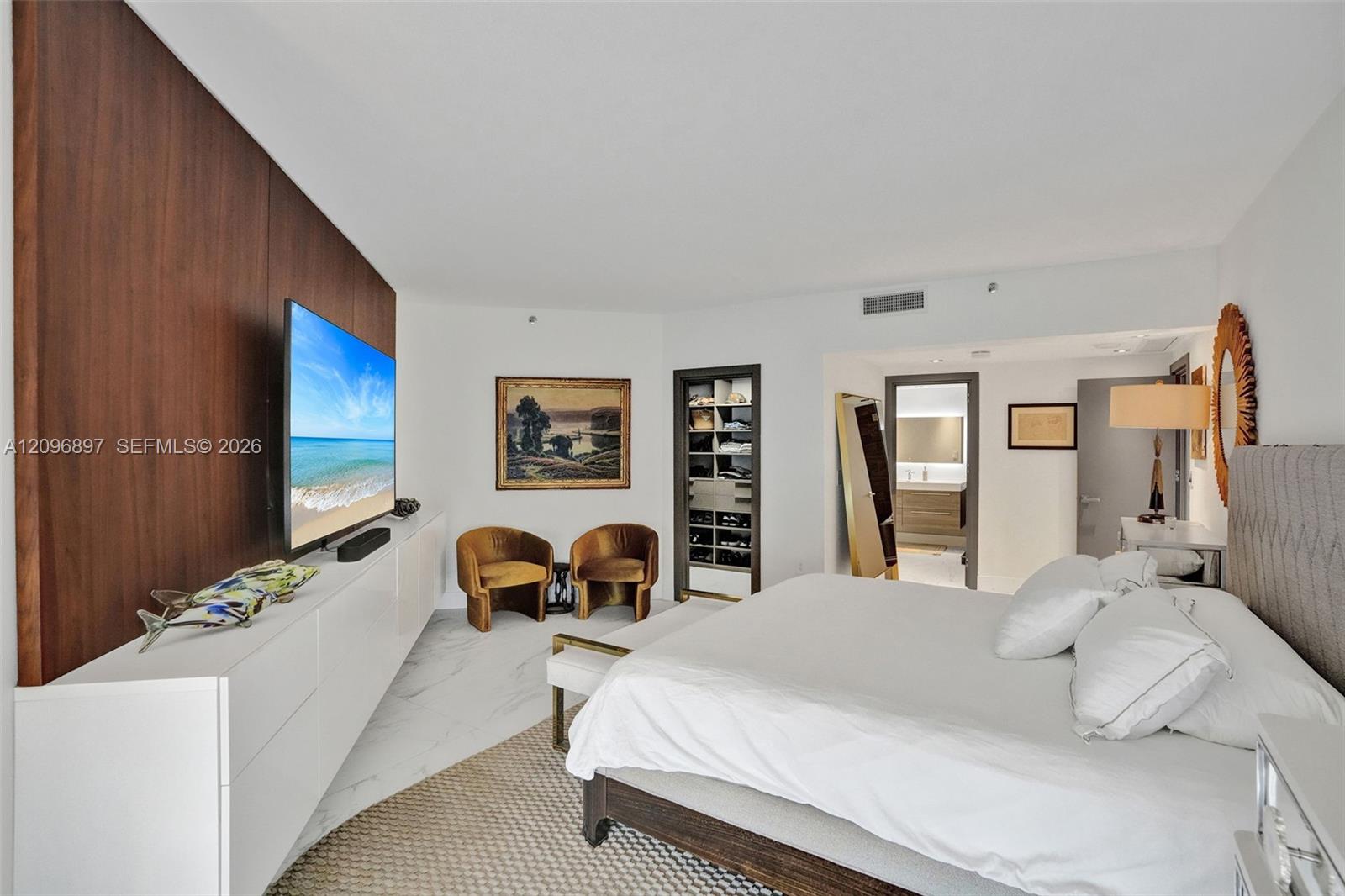 4000 Island Boulevard