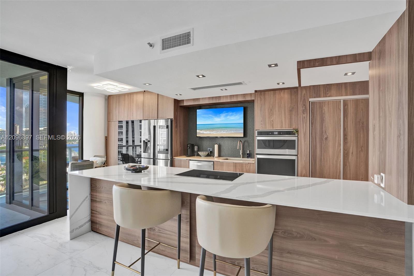 4000 Island Boulevard
