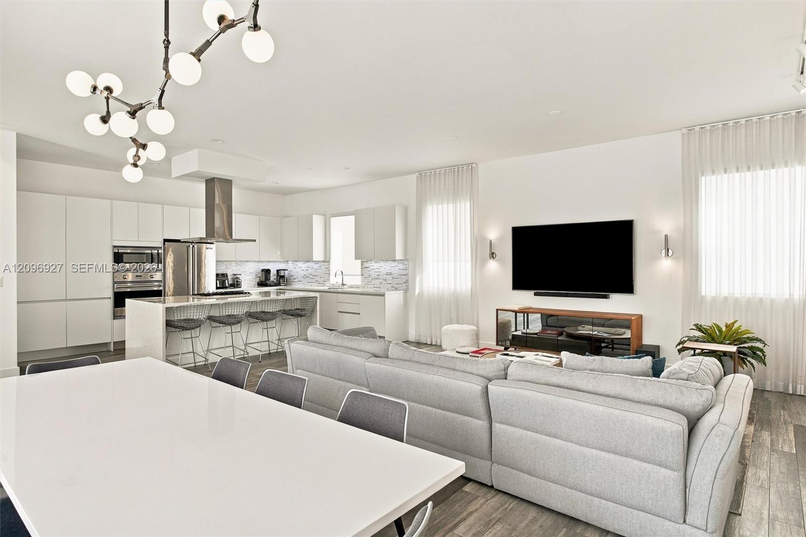 7482 NW 99th Court