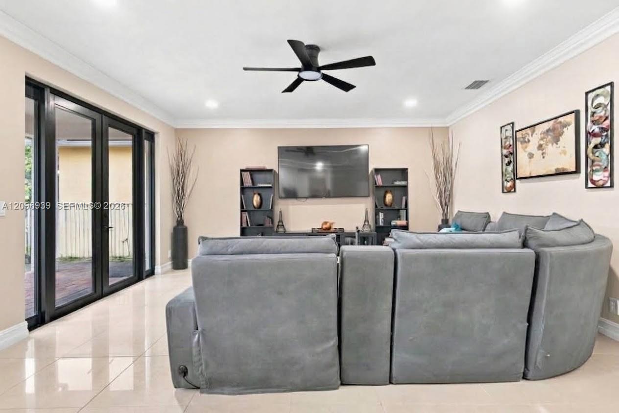 1073 Allamanda Way