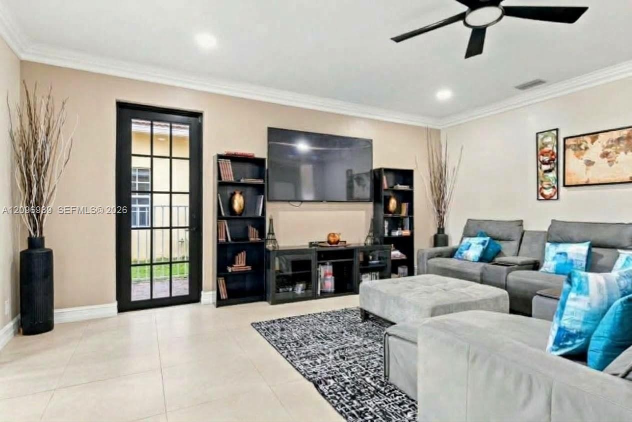 1073 Allamanda Way