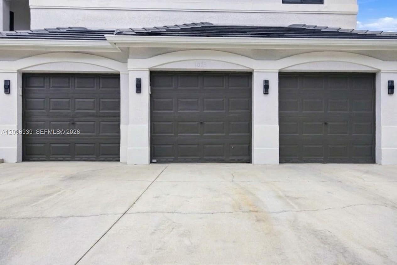 1073 Allamanda Way