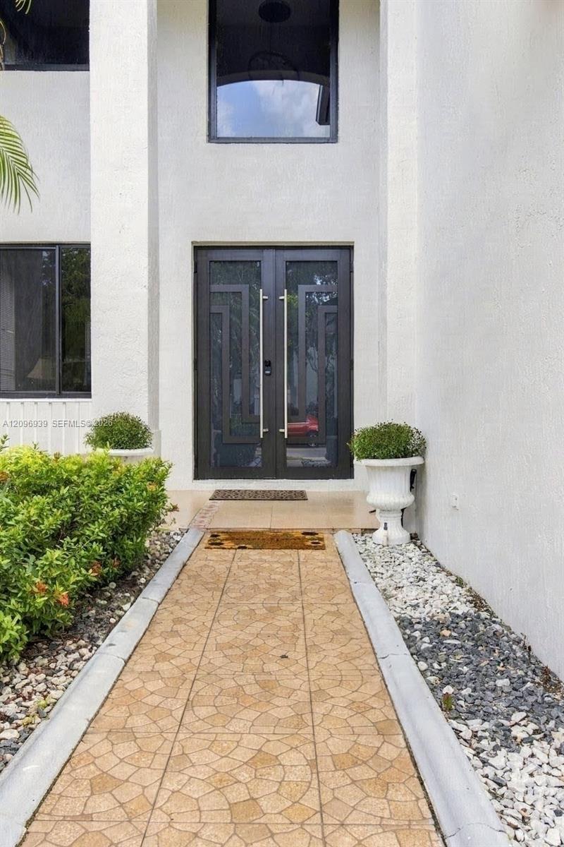 1073 Allamanda Way