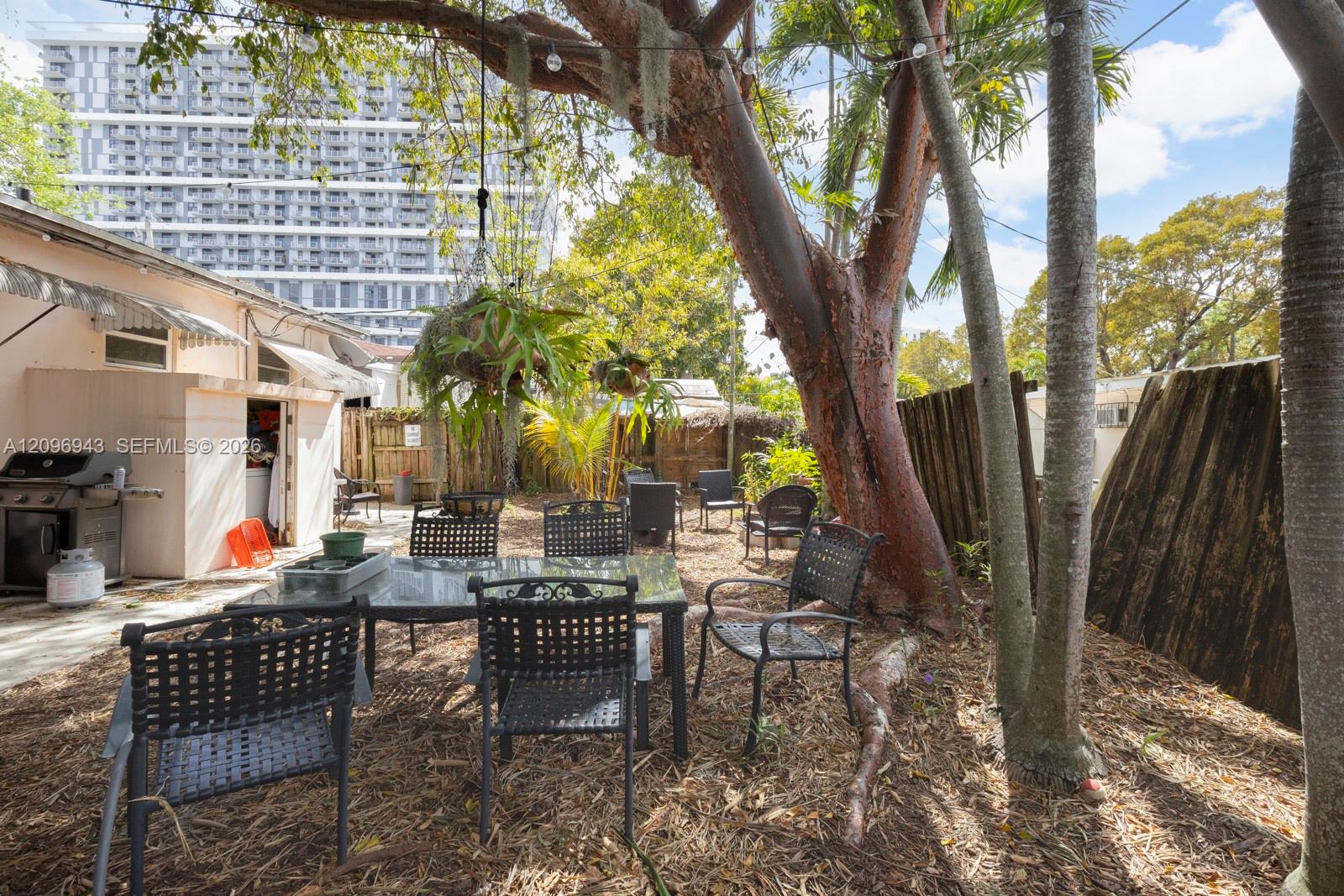 2710 SW 28th Court