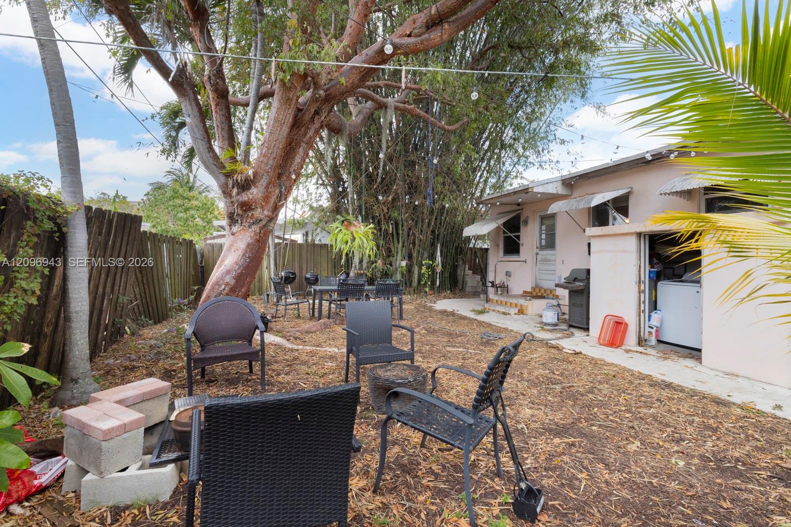 2710 SW 28th Court
