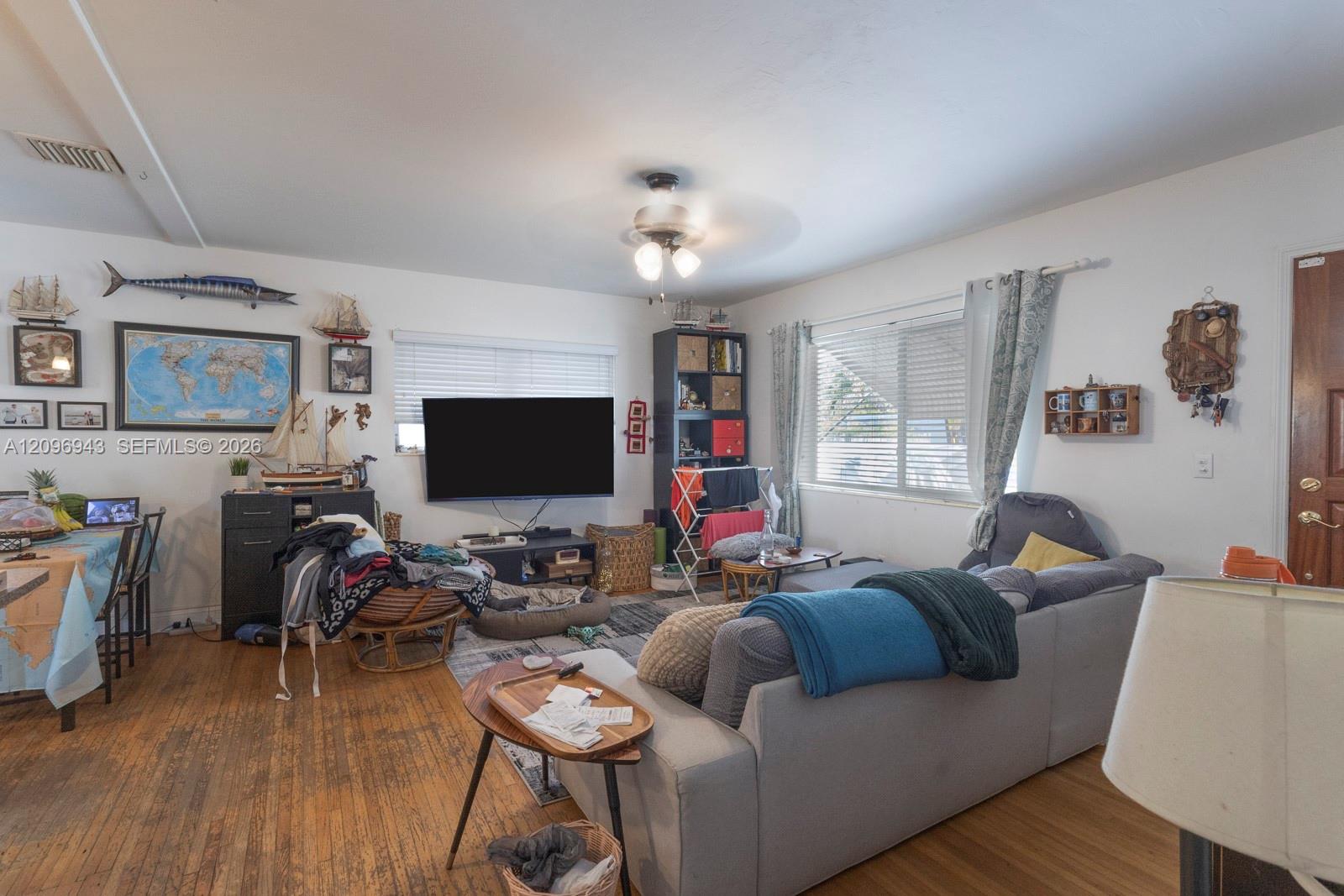 2710 SW 28th Court