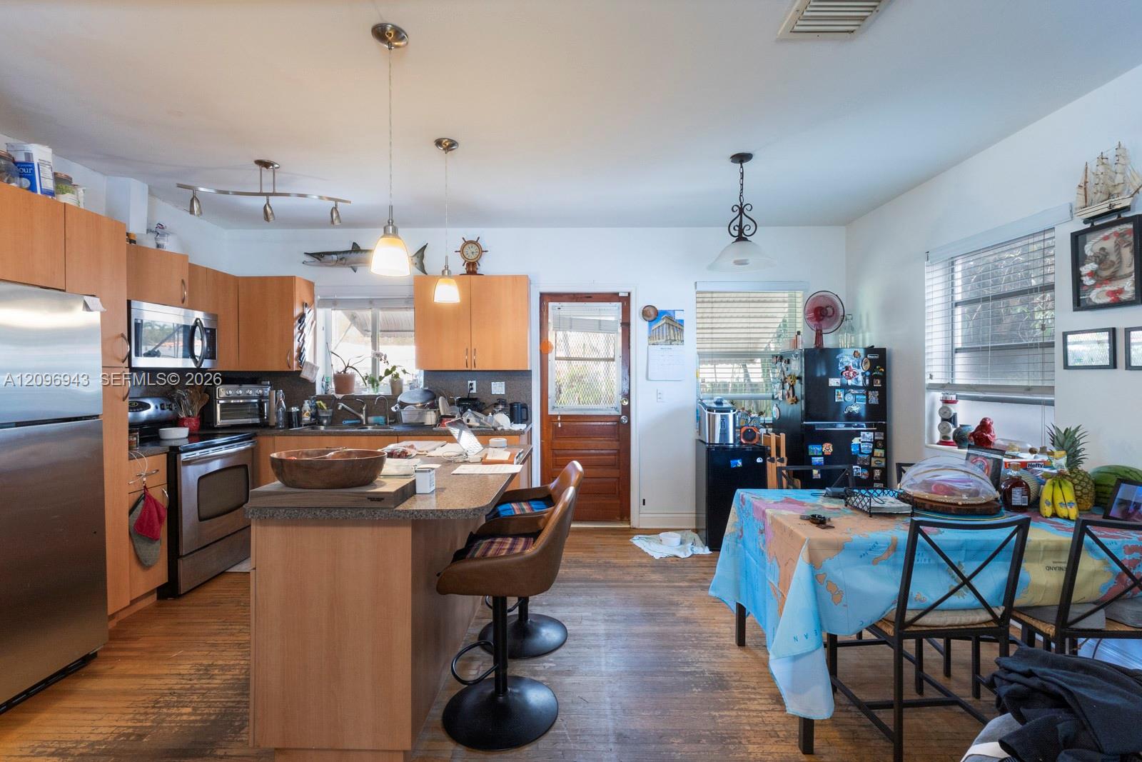 2710 SW 28th Court