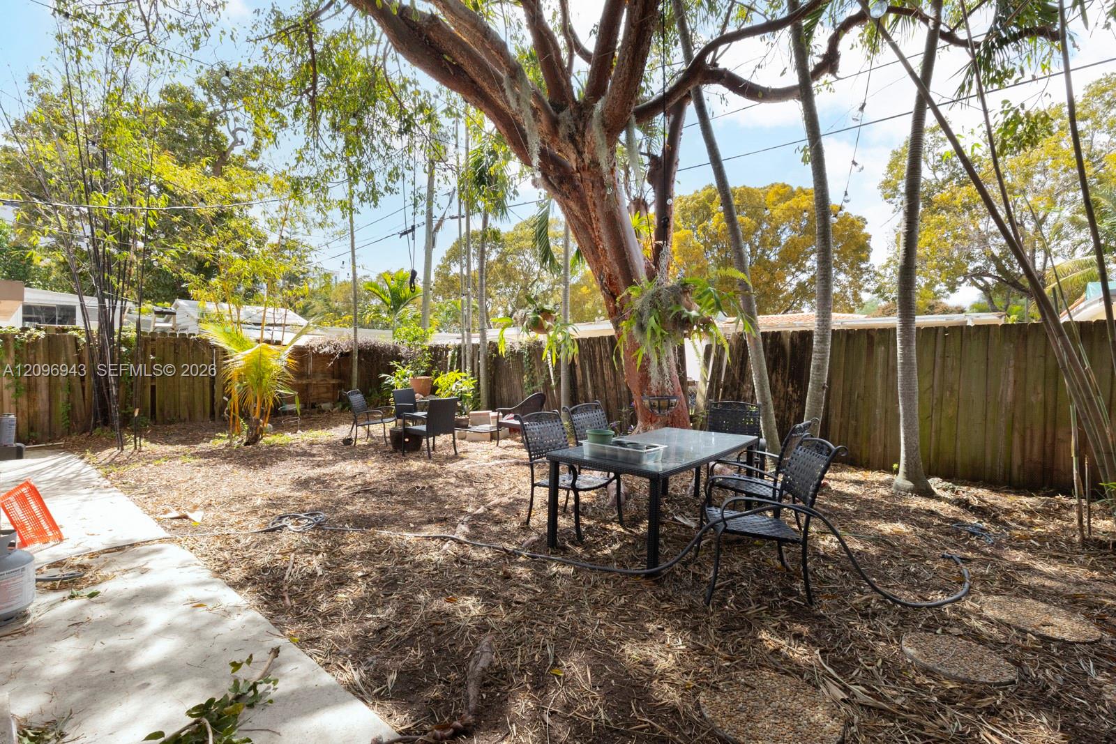 2710 SW 28th Court