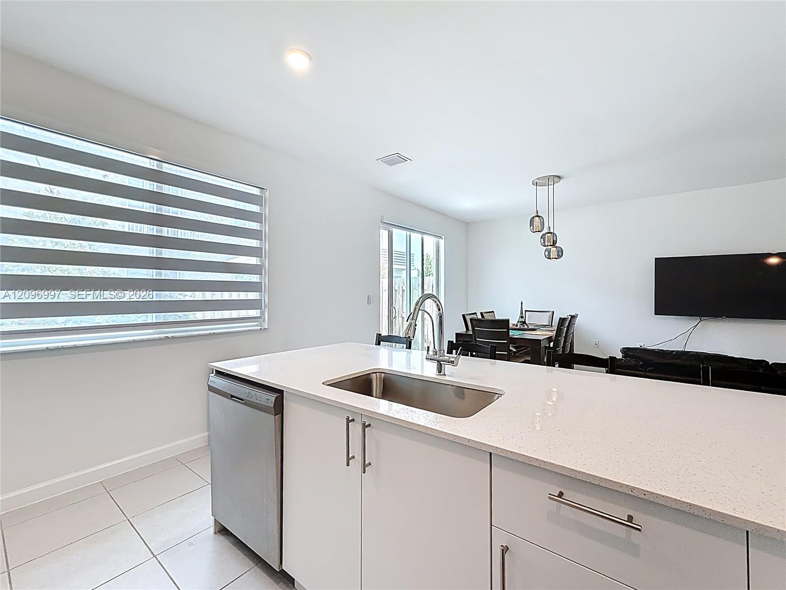 716 SE 14th Street
