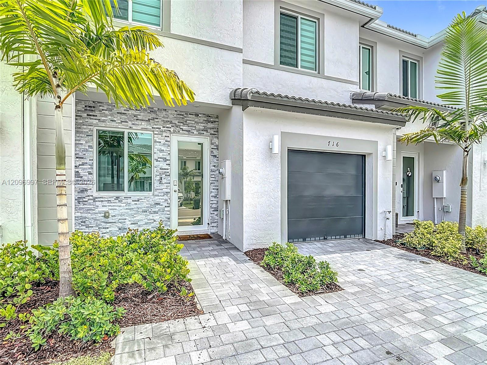 716 SE 14th Street