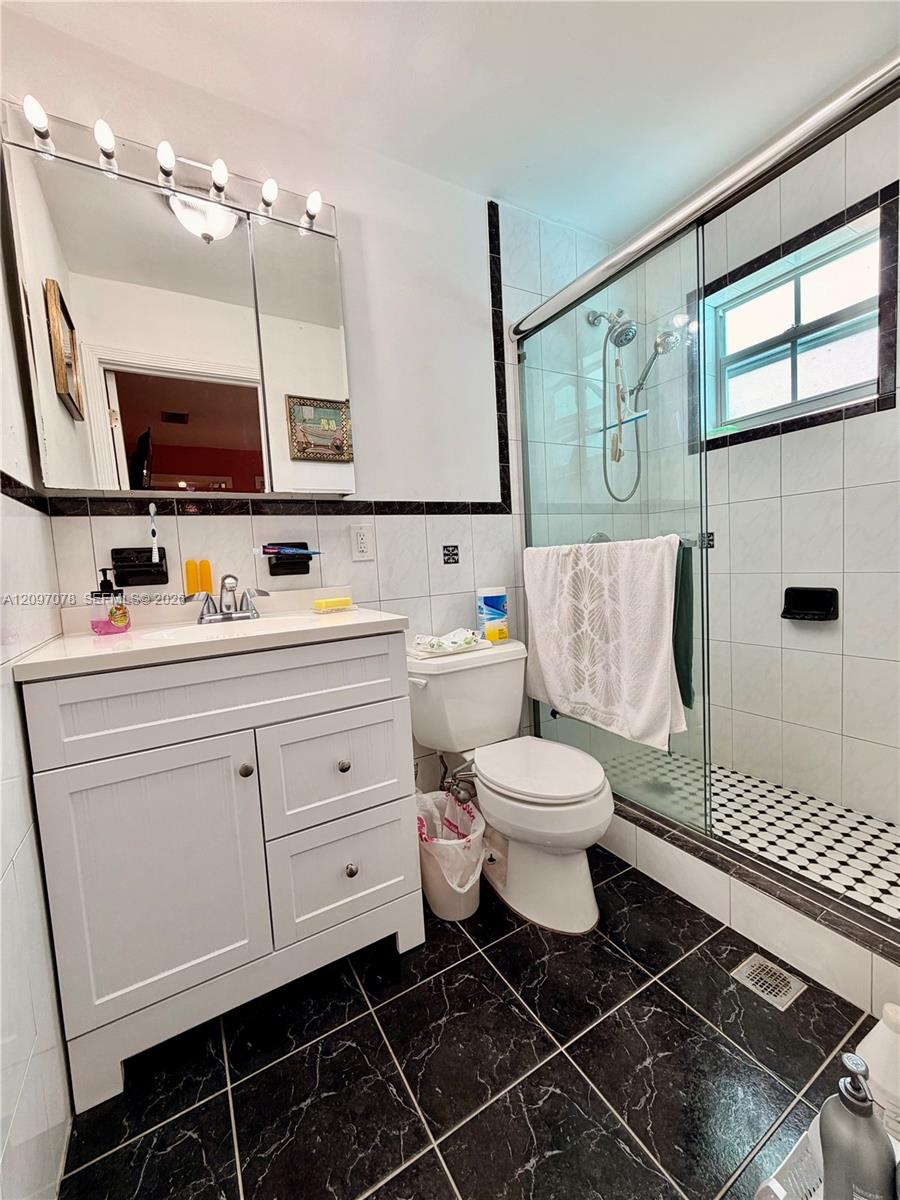4450 SW 2nd Street