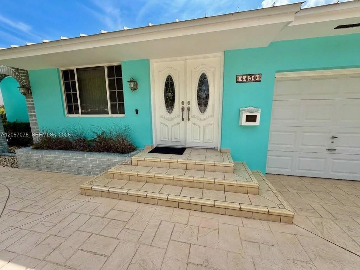 4450 SW 2nd Street