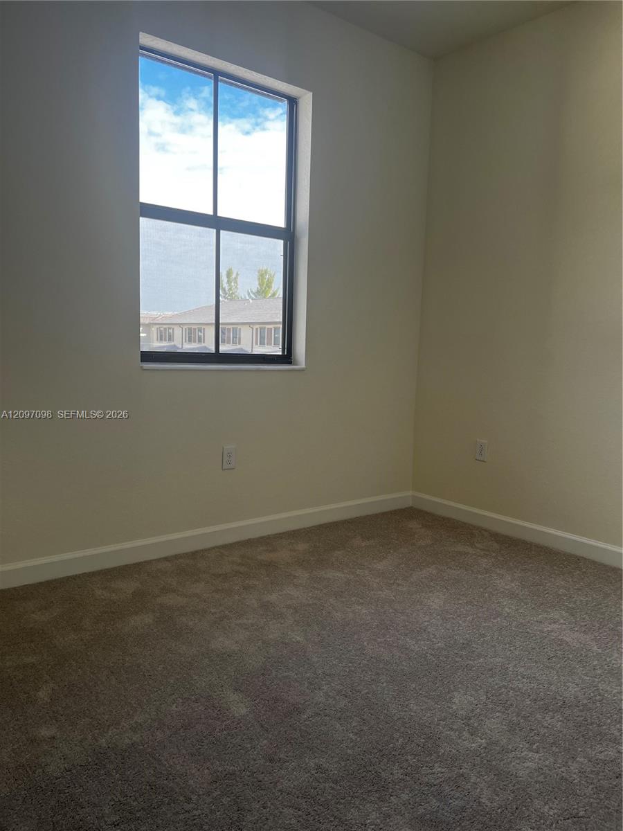 3236 W 114th Terrace