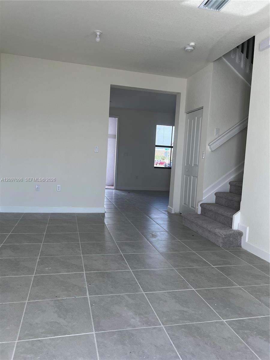 3236 W 114th Terrace