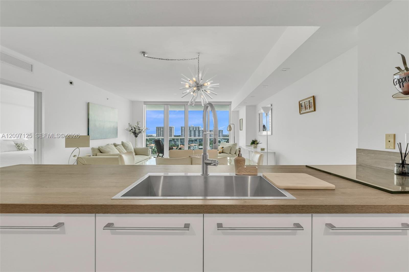 400 Sunny Isles Boulevard