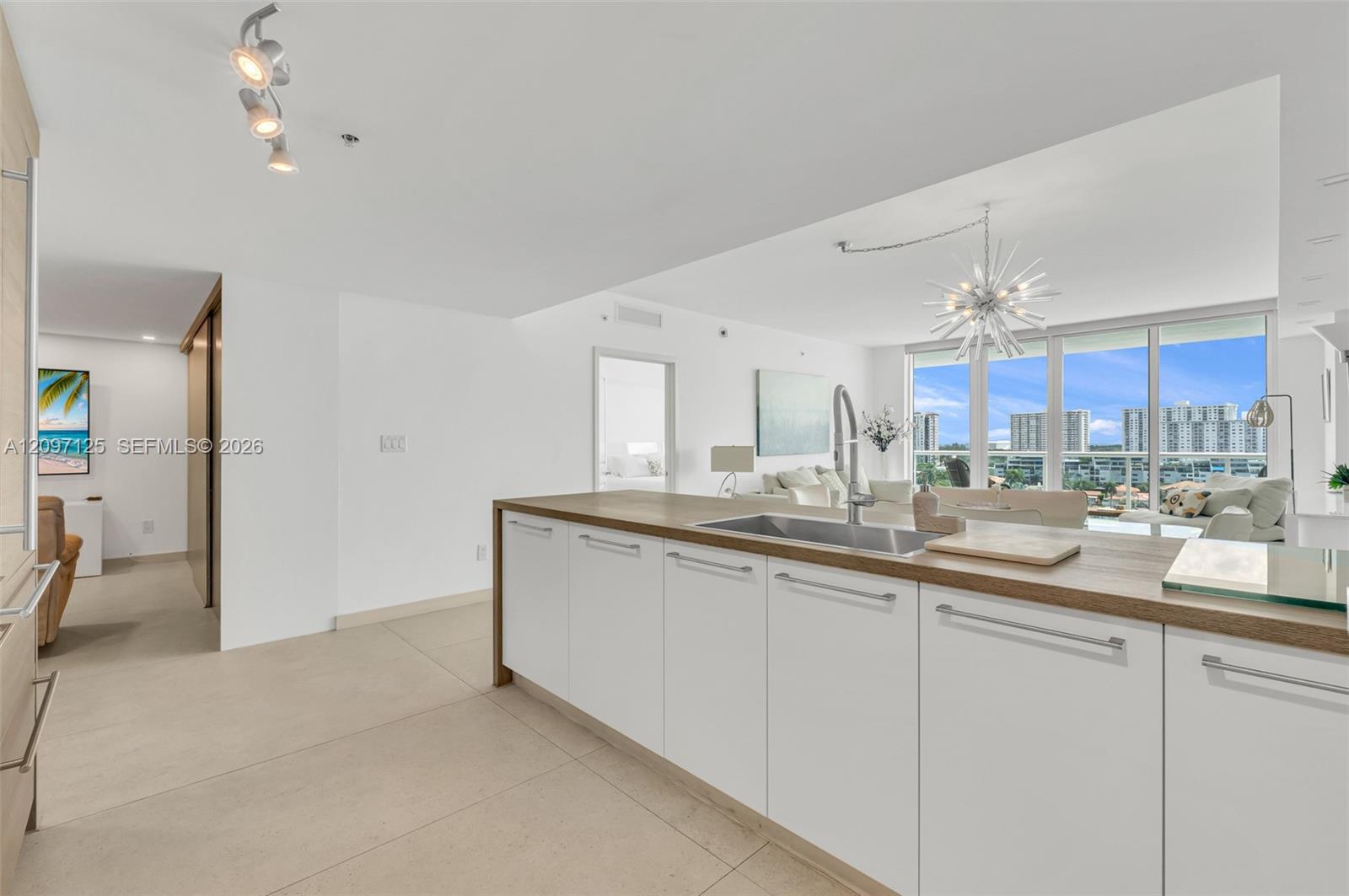 400 Sunny Isles Boulevard