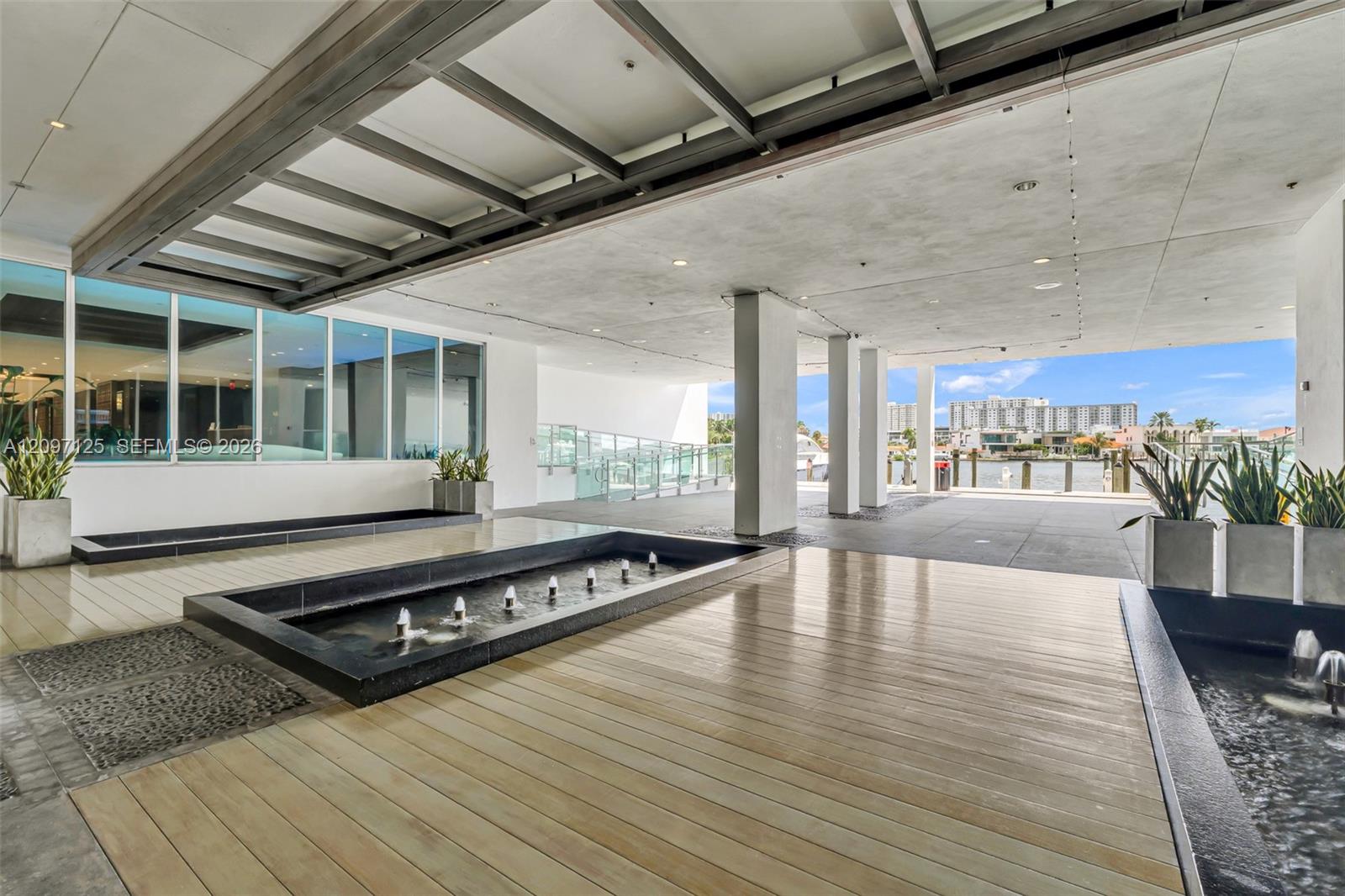 400 Sunny Isles Boulevard