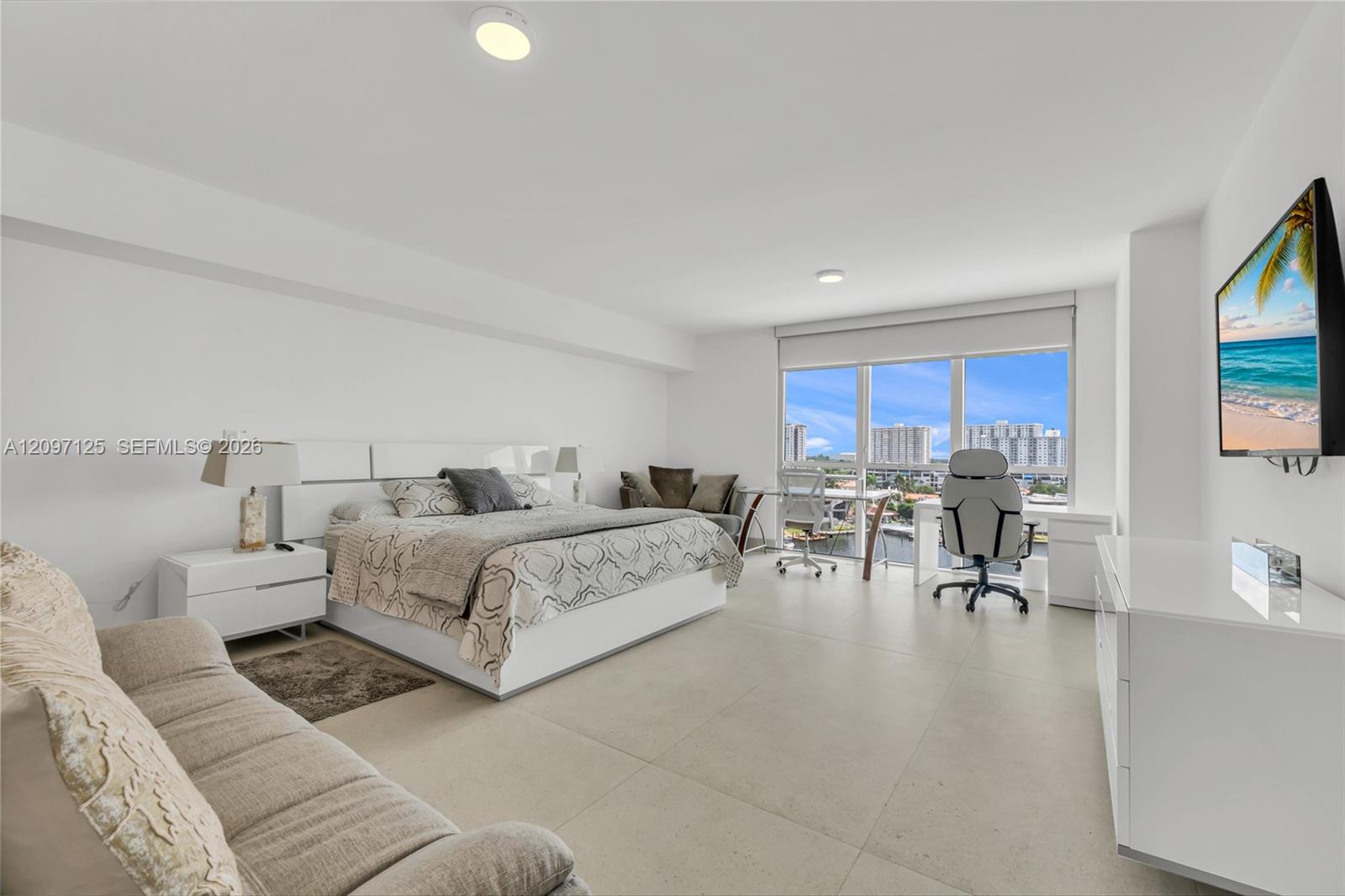 400 Sunny Isles Boulevard