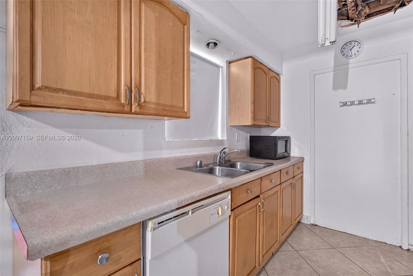 3020 SW 8th Street gallery image #10