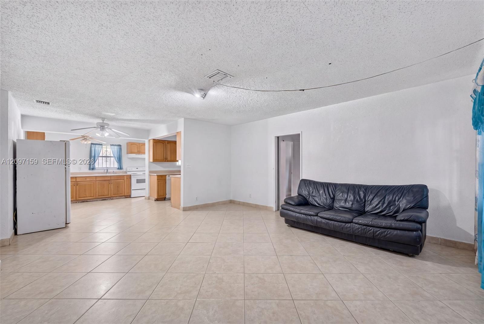 3020 SW 8th Street gallery image #6