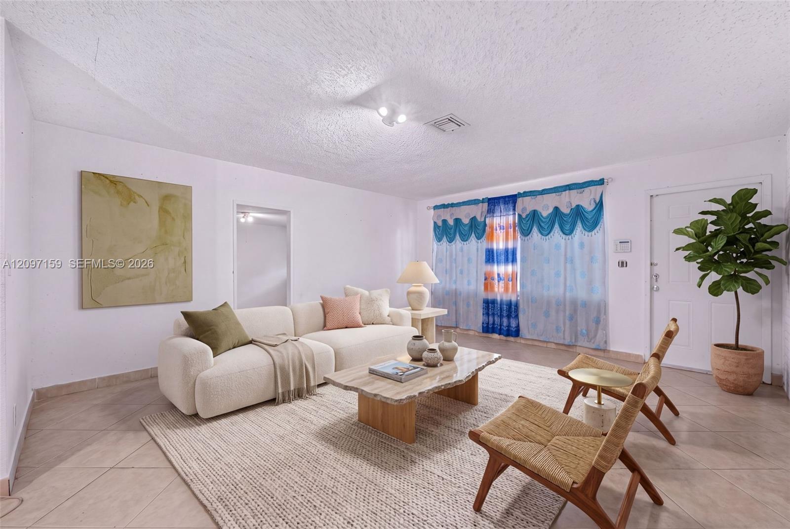 3020 SW 8th Street gallery image #7