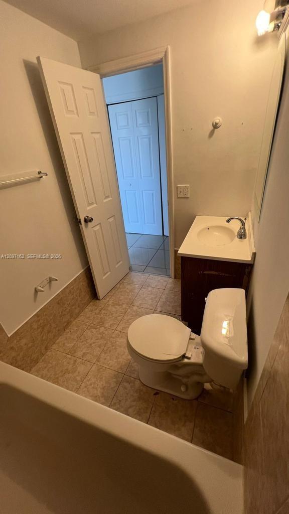 6950 Miami Gardens Drive
