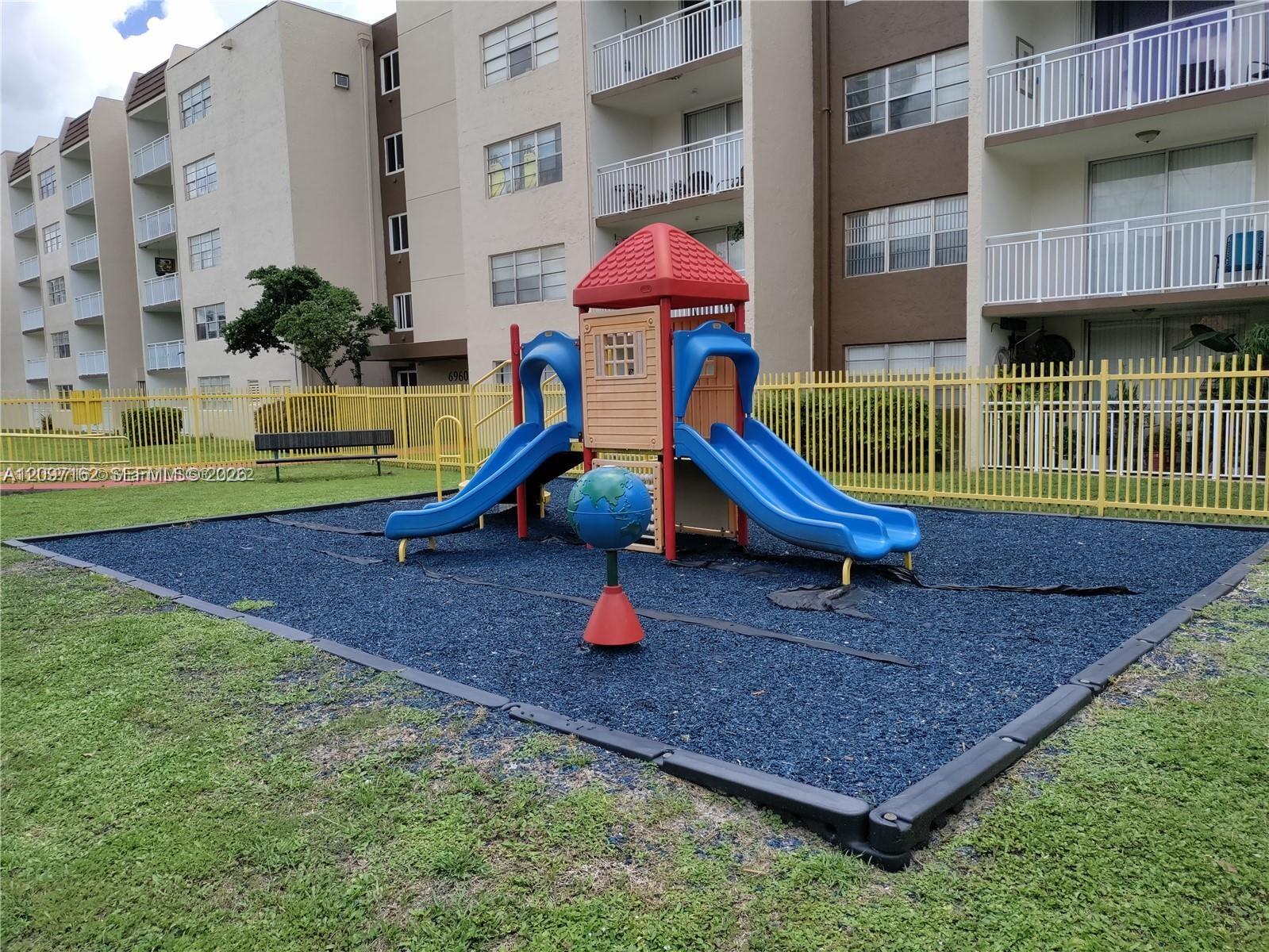 6950 Miami Gardens Drive