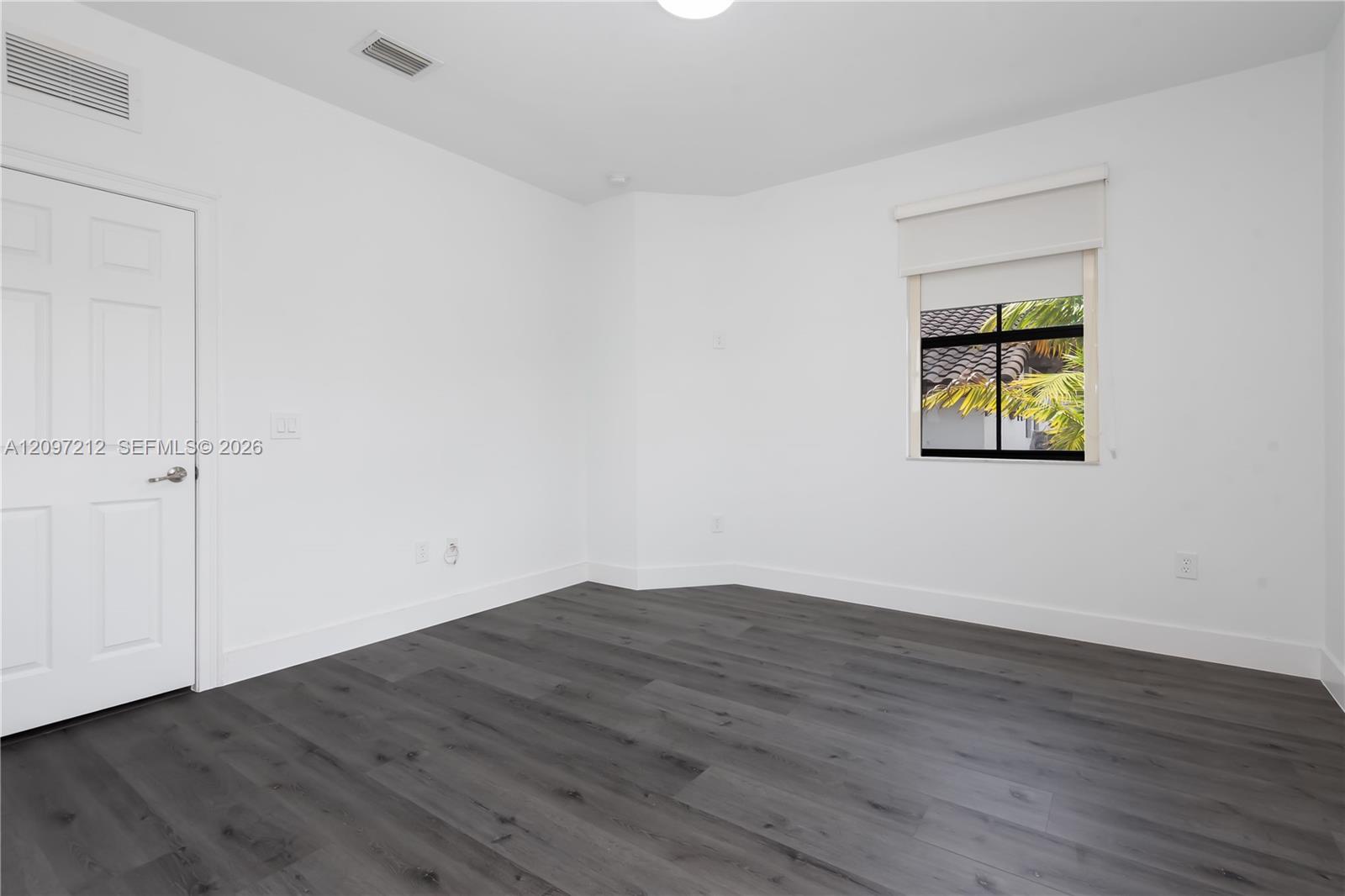10235 NW 87th Terrace