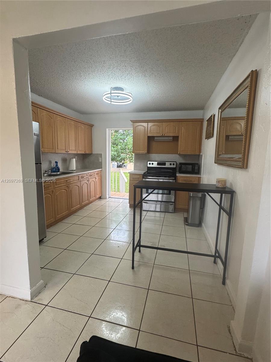 258 E 46th Street