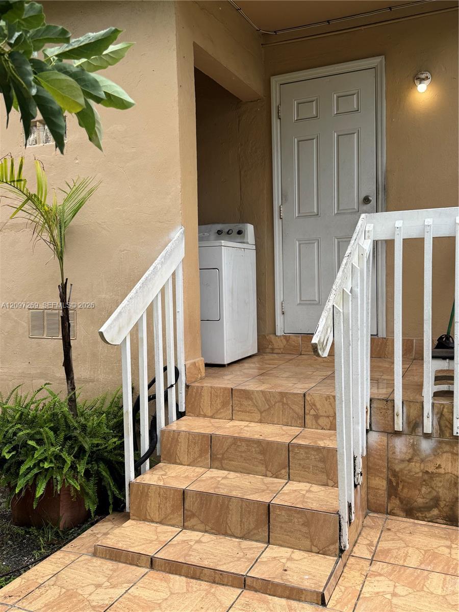 258 E 46th Street