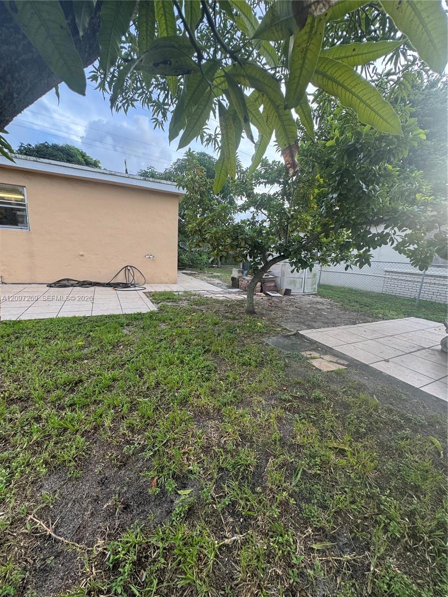 258 E 46th Street