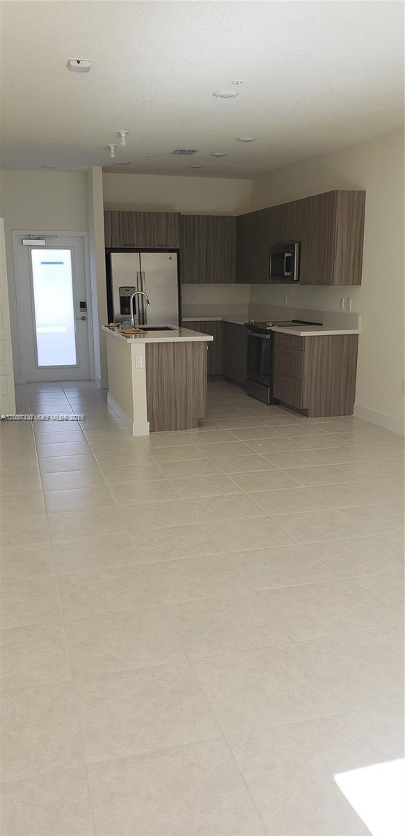 8363 NW 41st Street