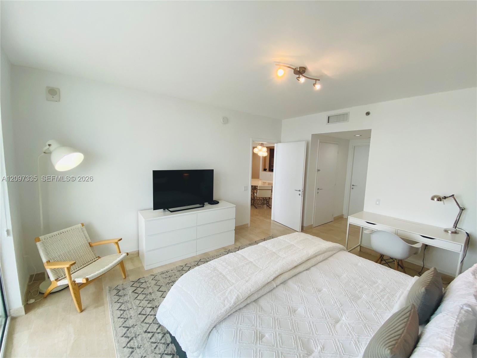 450 Alton Road